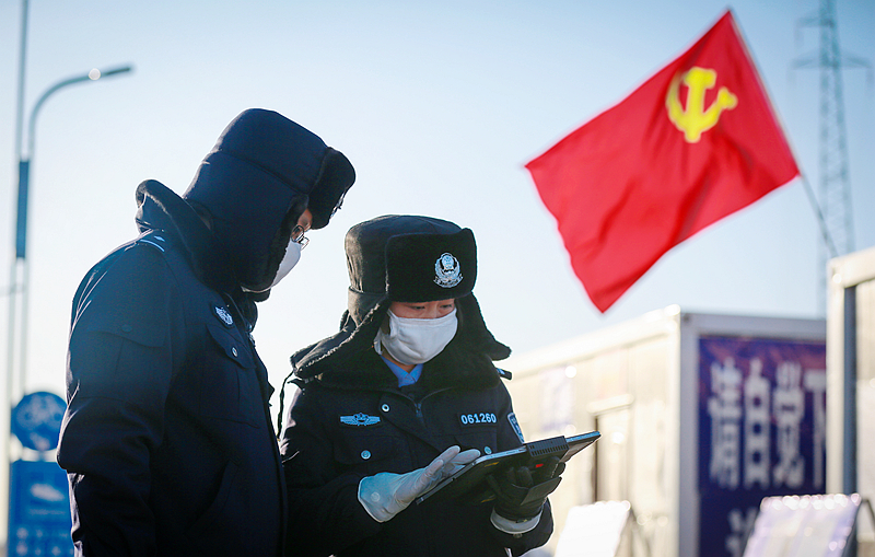 【甘肅全民戰(zhàn)“疫”】酒泉公安：堅(jiān)守防護(hù)一線(xiàn) 守望萬(wàn)家燈火（組圖）