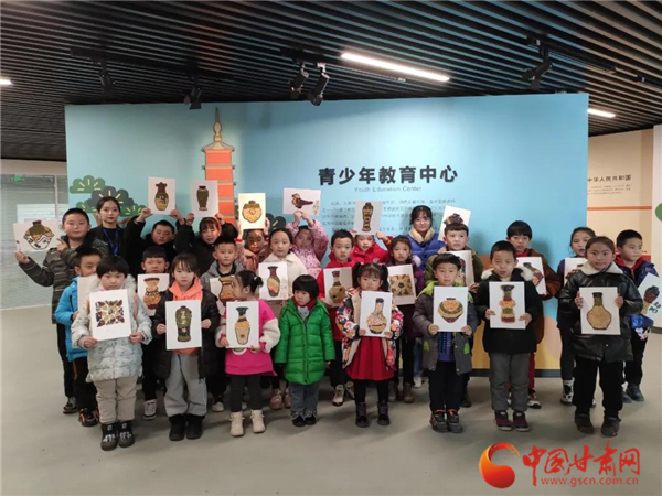 博物館里過(guò)臘八 武威這些孩子用五谷拼文物！