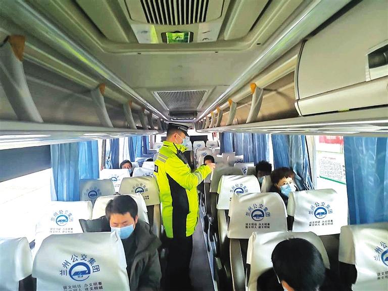 蘭州交警啟動(dòng)春運(yùn)最強(qiáng)交通安全保障已查處超員31起、飲酒醉酒駕駛39起