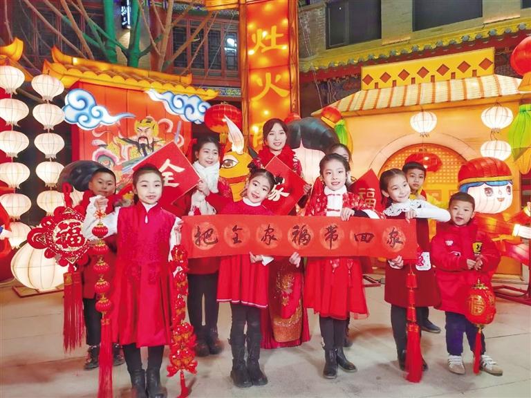 中共蘭州市委宣傳部出品 原創(chuàng)音樂電視《全家?！?向全市人民拜年！