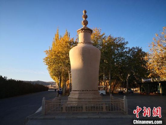 圖為2020年11月，沐浴在晨光中的莫高窟道士塔。(資料圖) 馮志軍 攝