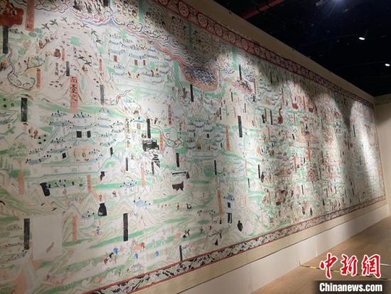 圖為展覽現(xiàn)場(chǎng)?！〗瓧顭?攝