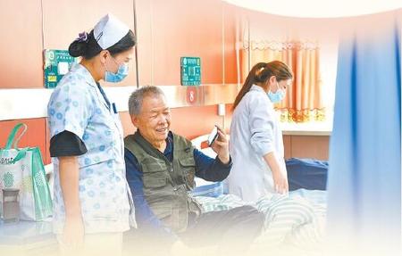 優(yōu)質(zhì)服務“沉到底” 群眾就醫(yī)“不跑路”——蘭州市提升基層醫(yī)療服務能力側(cè)記