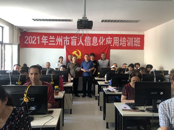 維權(quán)處黨支部開展“法律宣傳進學校”志愿者服務(wù)活動