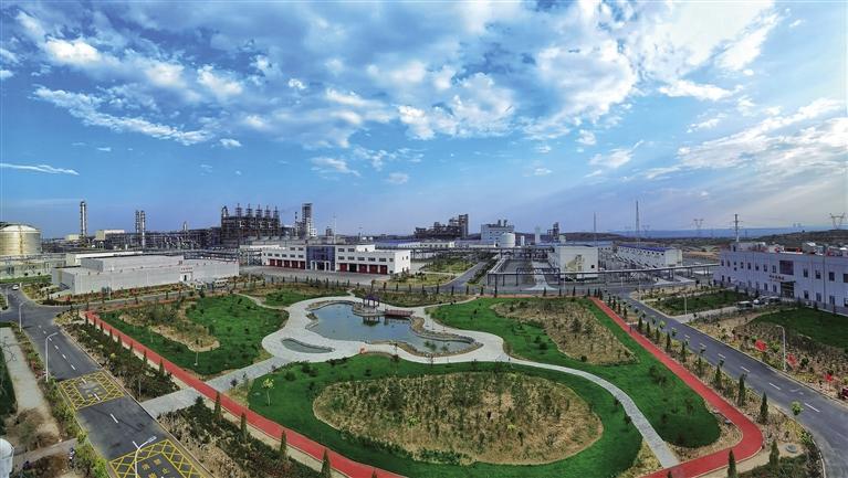 “推動(dòng)蘭州石化公司高質(zhì)量發(fā)展地企聯(lián)動(dòng)”系列報(bào)道綠色發(fā)展主題貫穿地企協(xié)同發(fā)展全過(guò)程