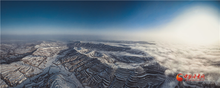 【隴拍客】蘭州榆中：穿越云?？刺萏?雪后家園似仙境