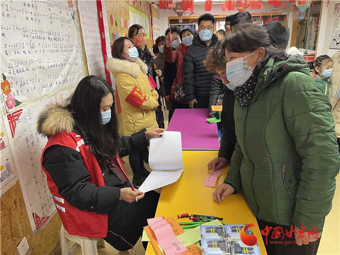 【網(wǎng)絡(luò)中國(guó)節(jié)·元宵】蘭州正寧路社區(qū)：歡樂鬧元宵 開心煮湯圓