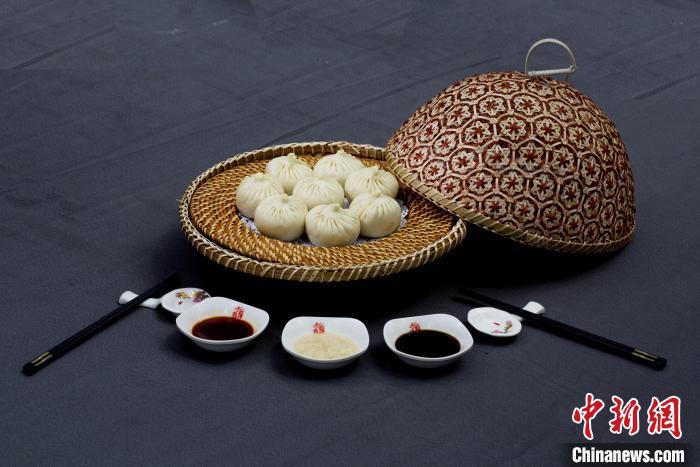 圖為甘肅臨夏回族自治州美味——河州包子。(資料圖) 臨夏州委宣傳部供圖