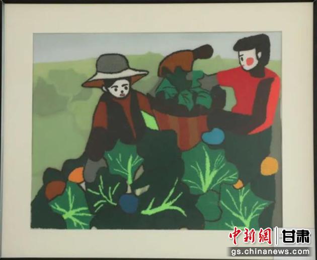 皋蘭縣高原夏菜項(xiàng)目幫助當(dāng)?shù)貗D女增收致富。刺繡 黃淑娟 繡稿 趙海科